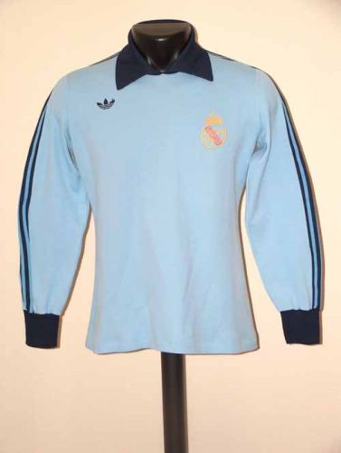 Real Madrid 1976-77 away