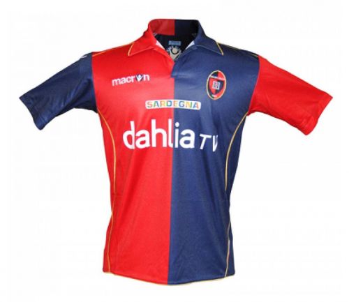 Cagliari 2010-11 home