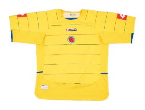 Colombia 2004 home