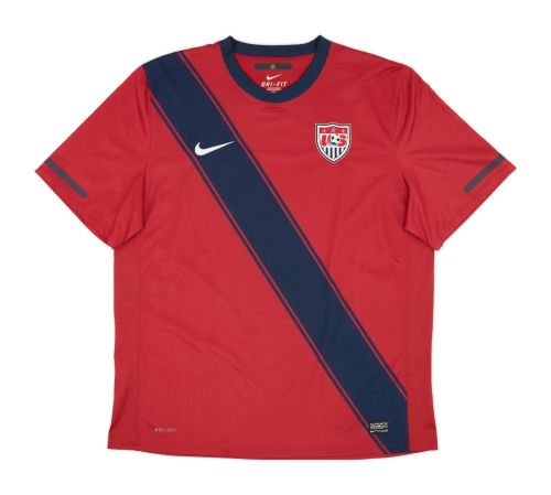 USA 2011 away