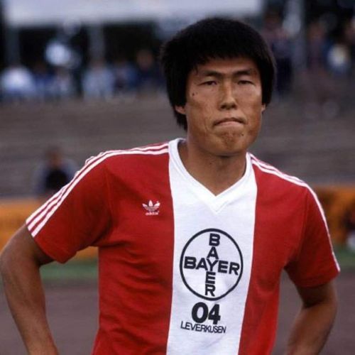 Bayer Leverkusen 1985-86 away
