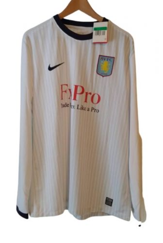 Aston Villa 2010-11 Third