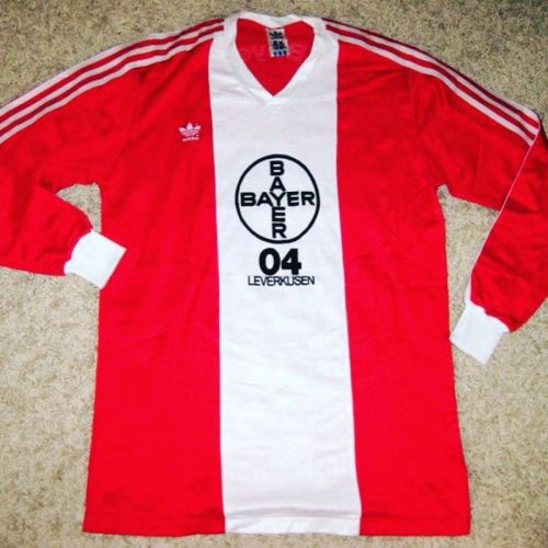 Bayer Leverkusen 1984-85 away