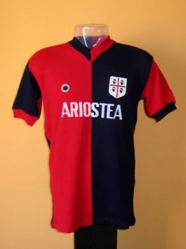 Cagliari 1982-83 home
