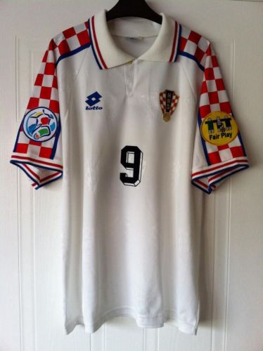 Croatia 1996 away