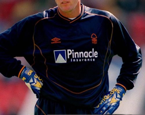 Nottingham Forest 2000-01 Portero