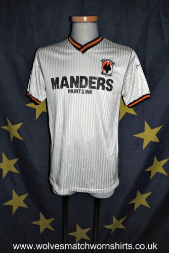 Wolverhampton 1988-89 Away