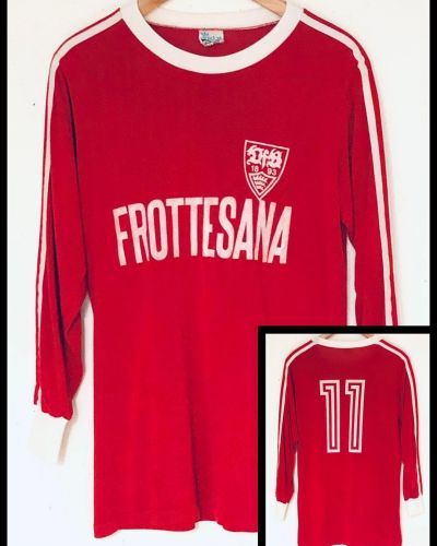 VfB Stuttgart 1976-77 away