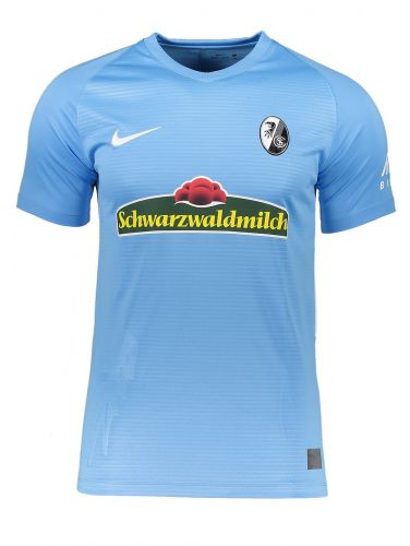 SC Freiburg 2021-22 third