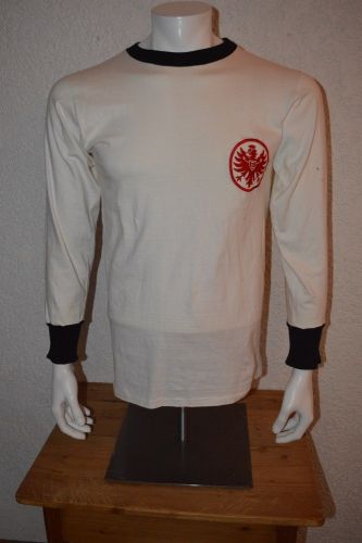 Eintracht Frankfurt 1973-74 away