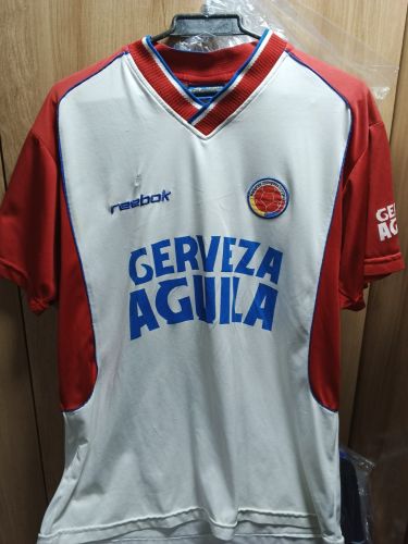 Colombia 2001 home