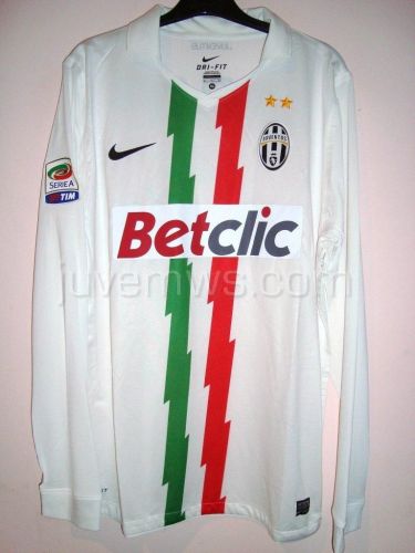 Juventus 2010-11 Away