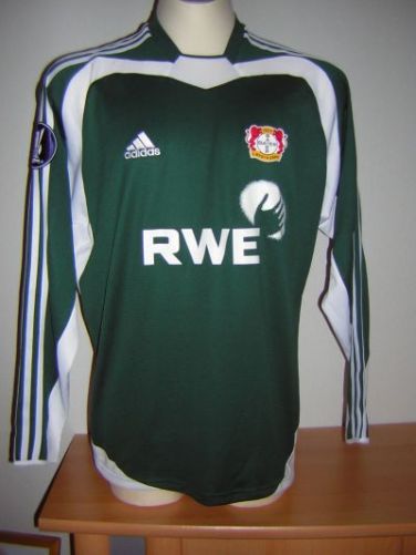 Bayer Leverkusen 2004-05 third