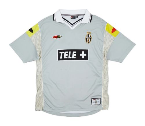 Juventus 2000-01 Away