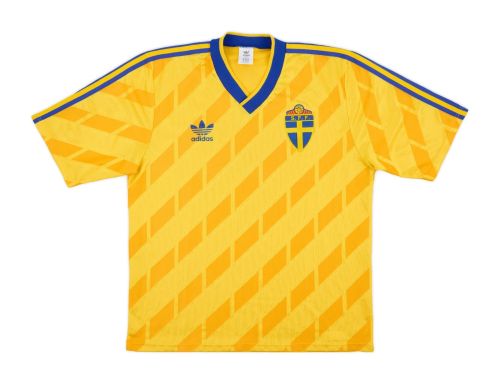 Sweden 1990 home