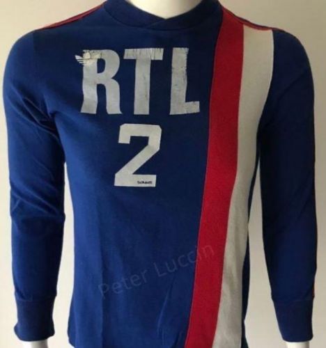 Olympique Lyon 1975-76 home