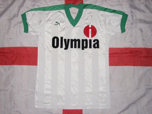 Werder Bremen 1982-83 away