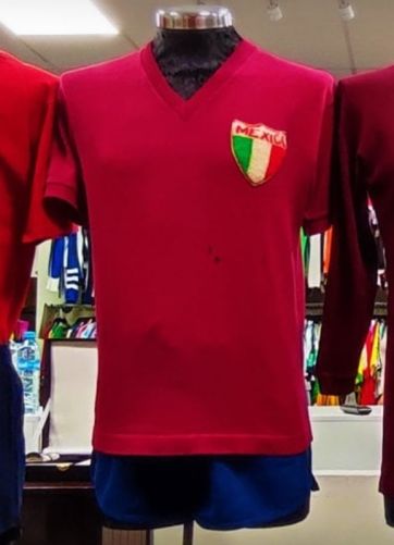 Mexico 1962 away