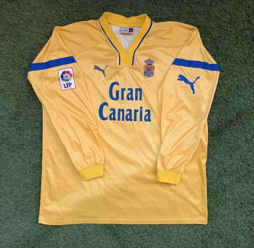 Las Palmas 2001-02 Local