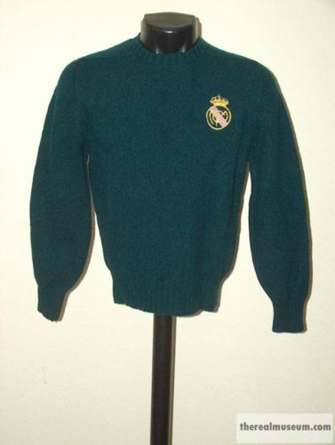 Real Madrid 1975-76 away