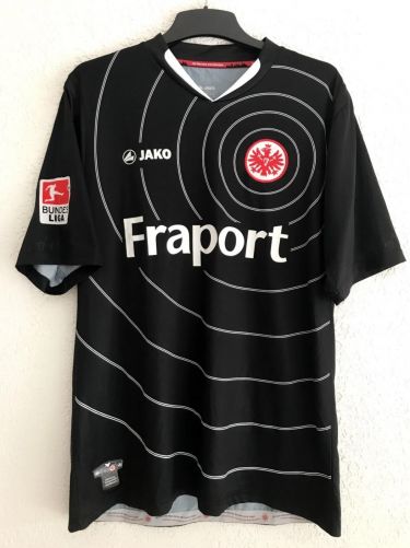 Eintracht Frankfurt 2011-12 third