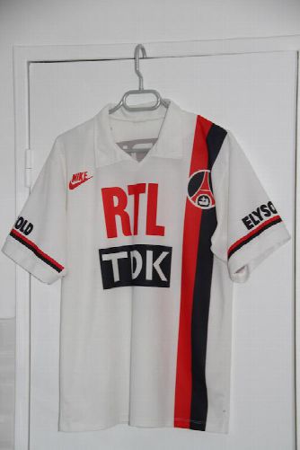Paris Saint-Germain 1989-90 Local