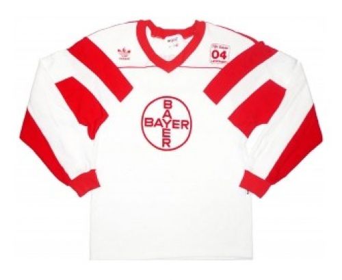 Bayer Leverkusen 1989-90 away