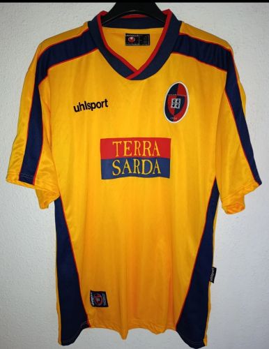 Cagliari 2001-02 away