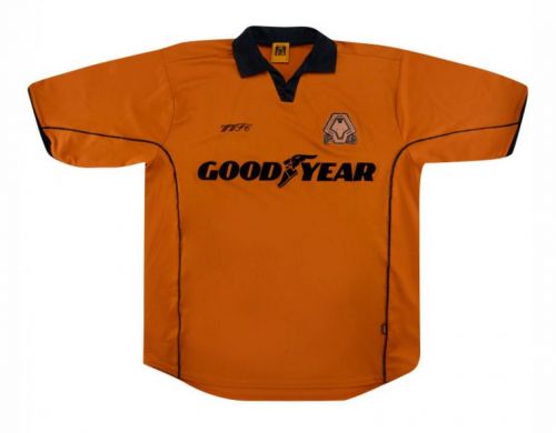 Wolverhampton 2001-02 Home