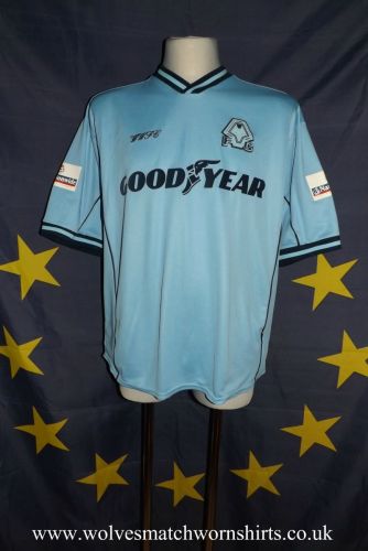 Wolverhampton 2000-01 Away