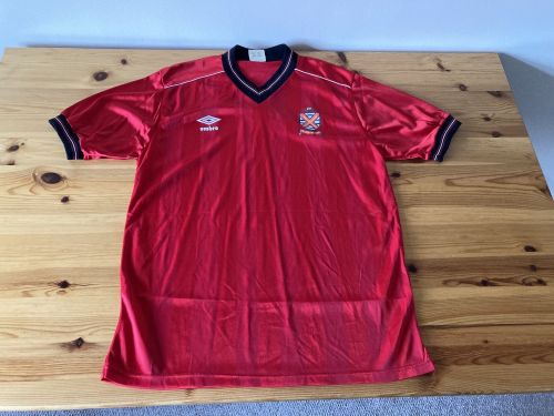 Fulham 1985-86 Away