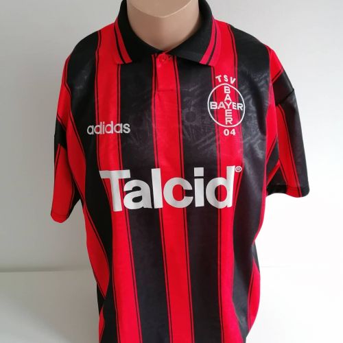 Bayer Leverkusen 1994-95 home