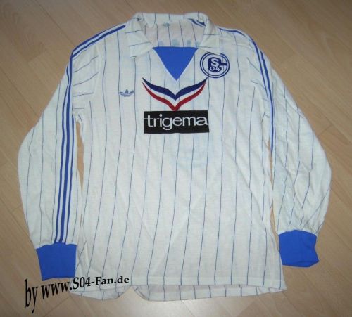Schalke 04 1981-82 Away
