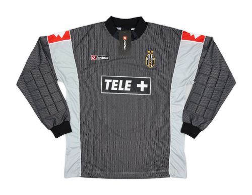 Juventus 2000-01 Home