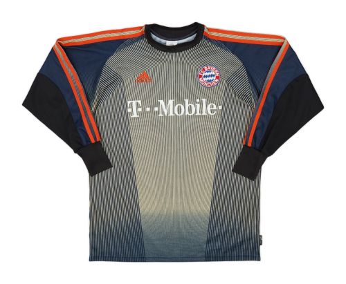 Bayern Munich 2003-04 Home