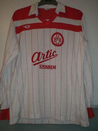 Borussia Dortmund 1983-84 Visitante