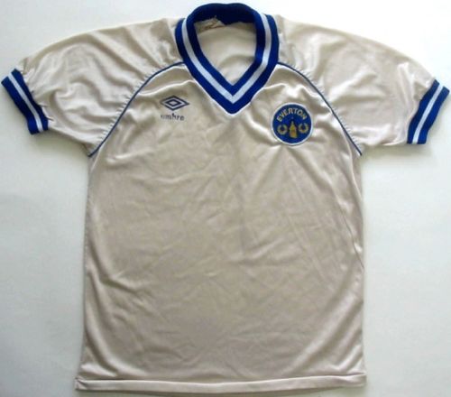 Everton 1982-83 away