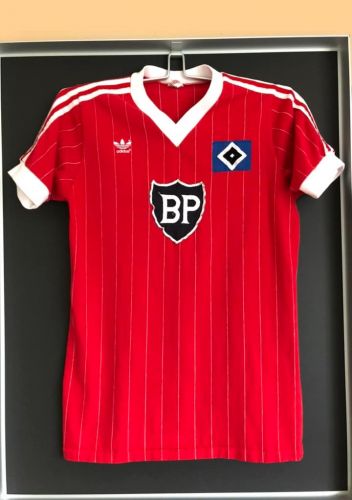 Hamburger SV 1983-84 away