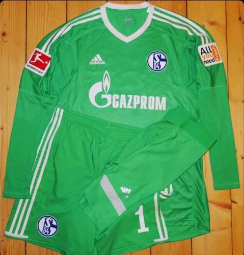 Schalke 04 2017-18 GK