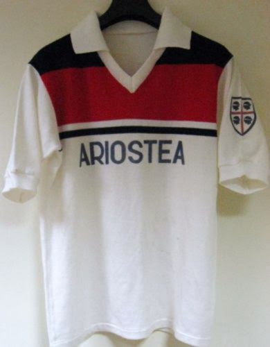 Cagliari 1982-83 away