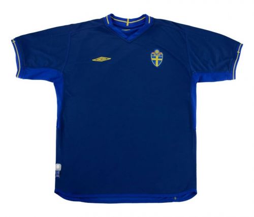 Sweden 2004 away
