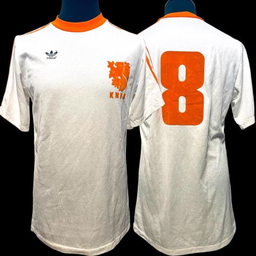 Netherlands 1980 away