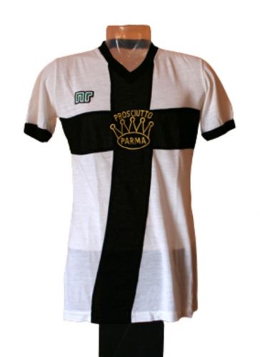 Parma 1982-83 home