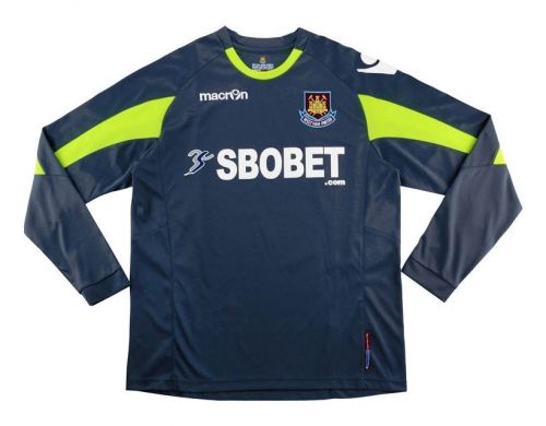 West Ham United 2011-12 Local