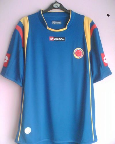 Colombia 2009 away