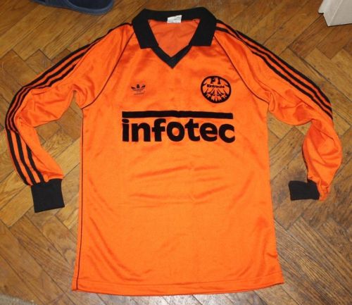 Eintracht Frankfurt 1982-83 third