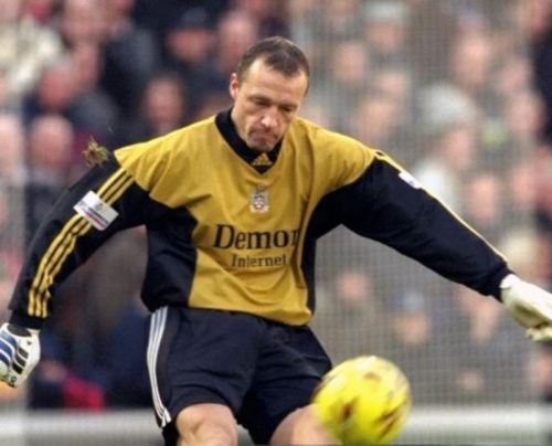 Fulham 2000-01 GK