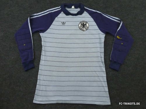 Germany 1982 Away