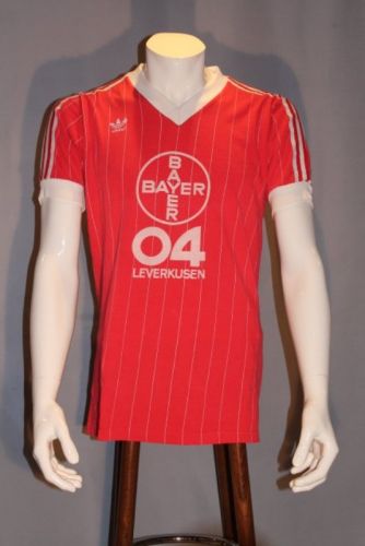 Bayer Leverkusen 1983-84 home