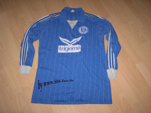 Schalke 04 1981-82 Home
